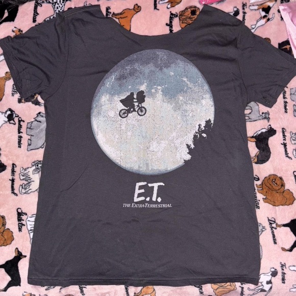 E.T. The Extra-Terrestrial Gray Short Sleeve Tee - Picture 1 of 3